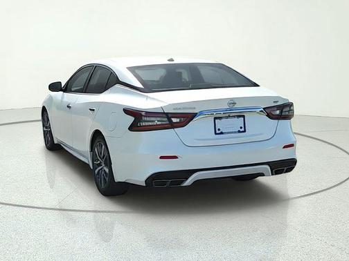 White 2019 Nissan Maxima 3.5 SV