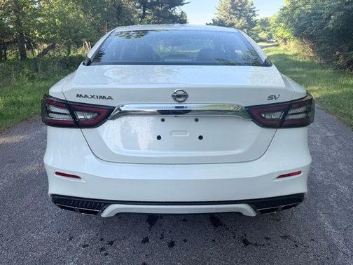 White 2019 Nissan Maxima 3.5 SV
