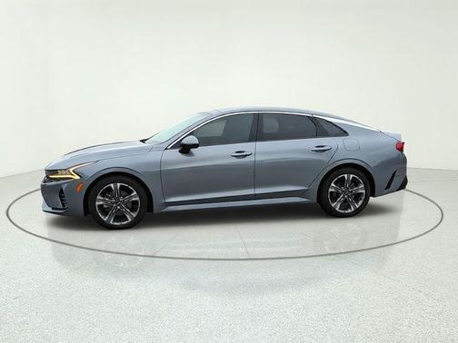 Everlasting Silver 2023 Kia K5 EX