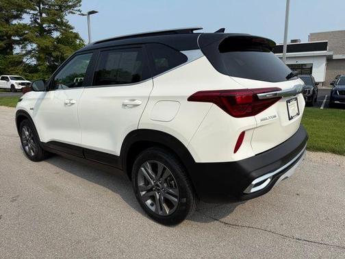 2022 Kia Seltos S