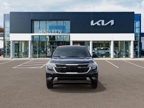 2025 Kia Seltos LX