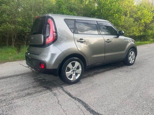 2017 Kia Soul Base