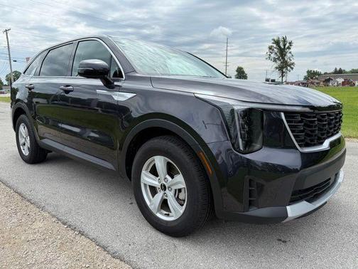2025 Kia Sorento LX