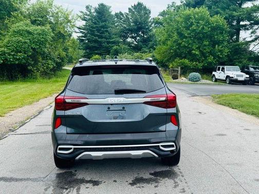 2023 Kia Seltos S