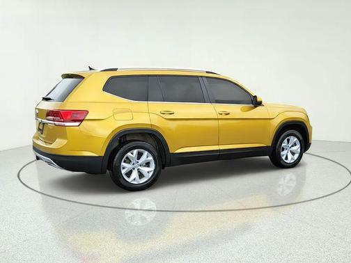 Kurkuma Yellow Metallic 2018 Volkswagen Atlas 3.6L SE