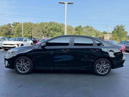 2023 Kia Forte GT-Line