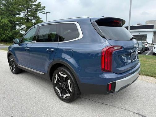 2023 Kia Telluride S