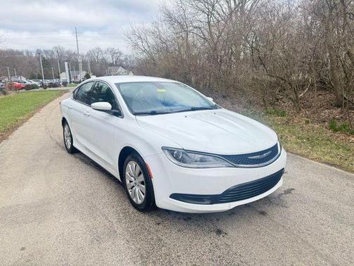 Bright White Clearcoat 2015 Chrysler 200 LX