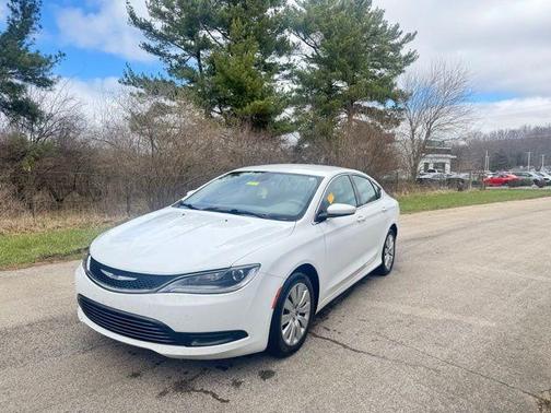 Bright White Clearcoat 2015 Chrysler 200 LX