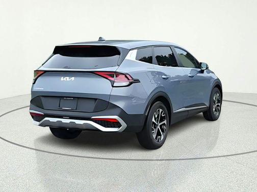 Everlasting Silver 2023 Kia Sportage EX