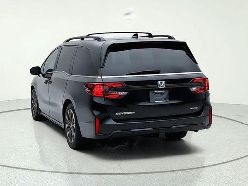 Crystal Black Pearl 2025 Honda Odyssey Elite