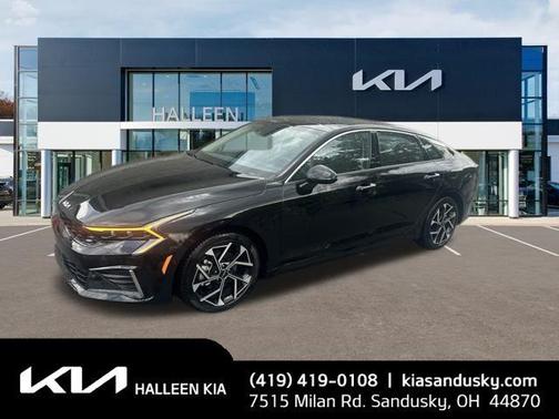 2025 Kia K5 EX