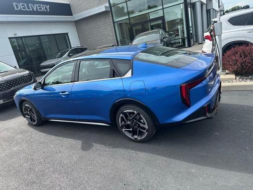2025 Kia K4 GT-Line