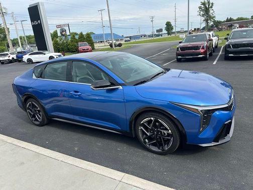 2025 Kia K4 GT-Line