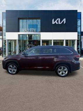 2017 Toyota Highlander 