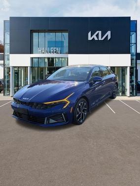 2025 Kia K5 EX