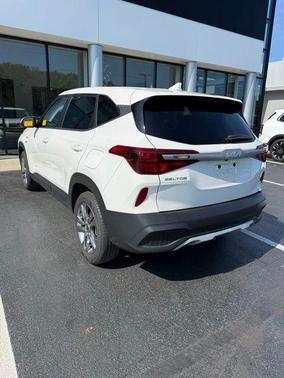 2023 Kia Seltos S