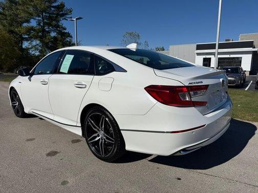 2022 Honda Accord Hybrid Touring