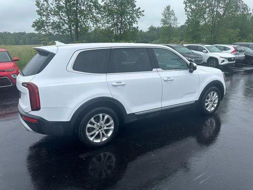 2022 Kia Telluride LX