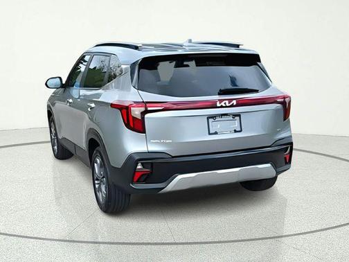 Steel Gray 2024 Kia Seltos S