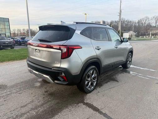 Steel Gray 2024 Kia Seltos S