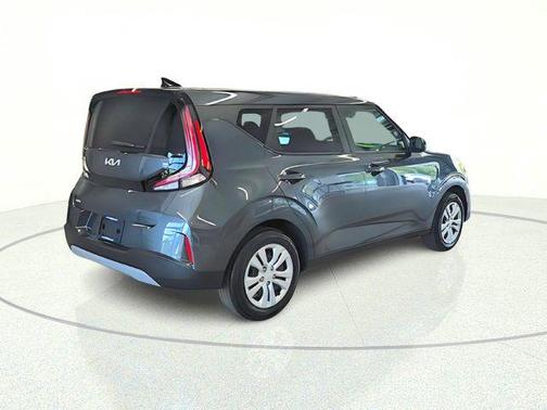 Gravity Gray 2023 Kia Soul LX