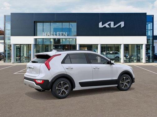 2025 Kia Niro LX