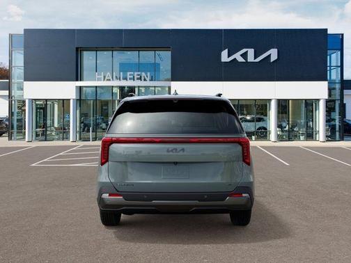 Green 2027 Kia Carnival SX Prestige