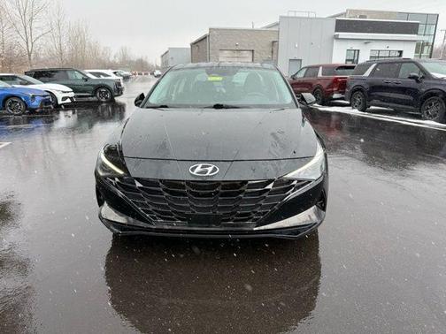 2021 Hyundai ELANTRA SEL