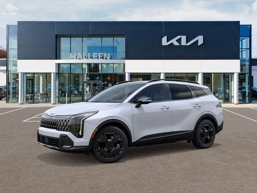 Glacial White Pearl 2026 Kia Sportage X-Line