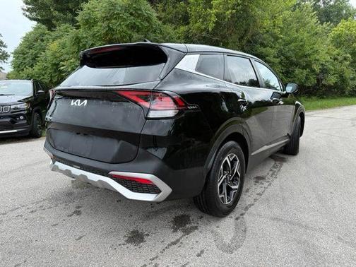 Fusion Orange 2024 Kia Sportage LX