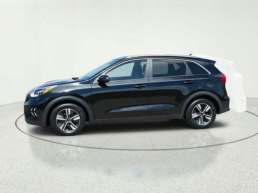 2022 Kia Niro LXS