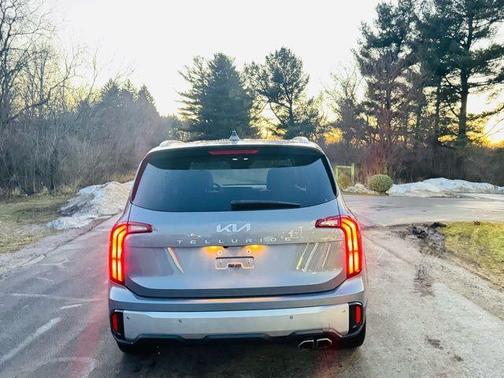 2023 Kia Telluride S