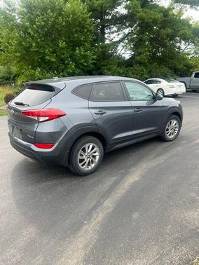 2017 Hyundai TUCSON SE