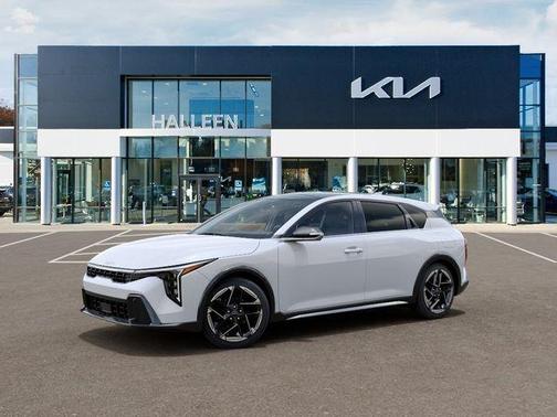 Snow White Pearl 2026 Kia K4 GT-LINE