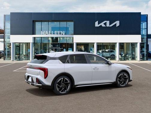 Snow White Pearl 2026 Kia K4 GT-LINE