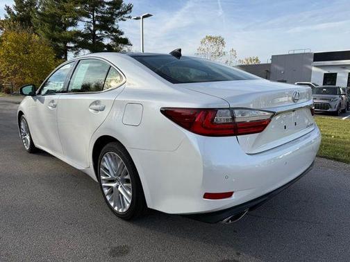 2018 Lexus ES 350 Base