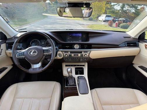 2018 Lexus ES 350 Base