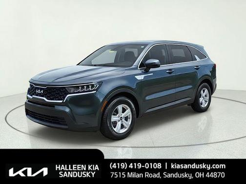 Gravity Gray 2022 Kia Sorento LX