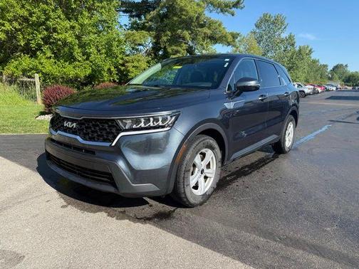 Gravity Gray 2022 Kia Sorento LX
