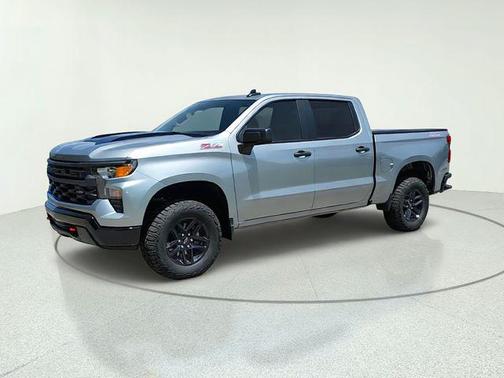 Sterling Gray Metallic 2025 Chevrolet Silverado 1500 Custom Trail Boss