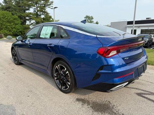 2022 Kia K5 GT-Line