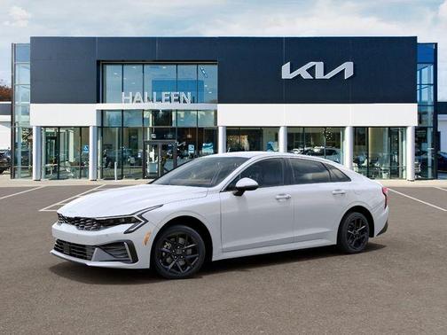 Snow White Pearl 2026 Kia K5 LXS
