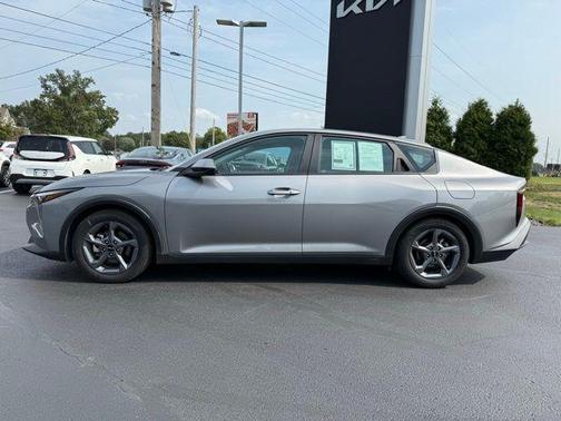 2025 Kia K4 