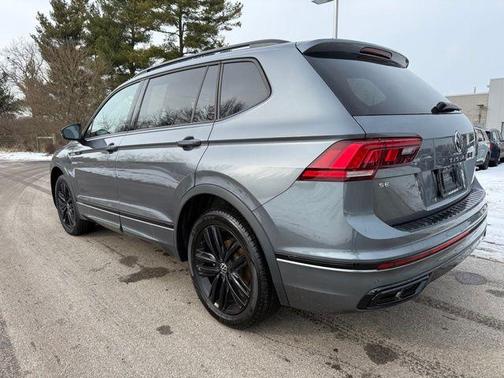 2022 Volkswagen Tiguan 2.0T SE R-Line Black