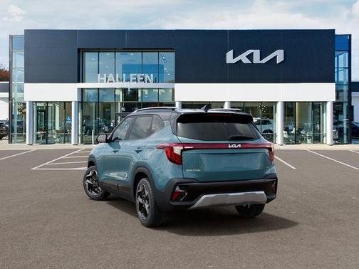 Blue / Black 2026 Kia Seltos S