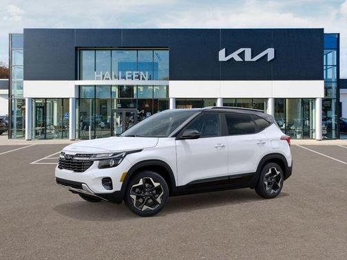 Clear White / Black Roof 2026 Kia Seltos S