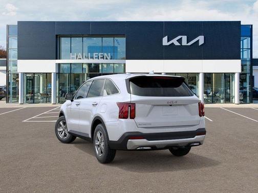 2025 Kia Sorento LX