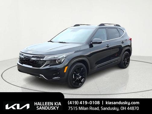 Fusion Orange 2024 Kia Seltos X-Line