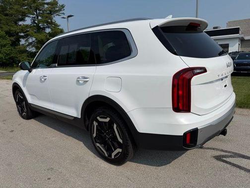 2023 Kia Telluride S